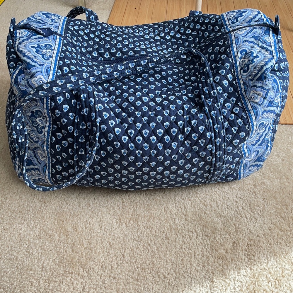 Vera Bradley blue paisley weekender bag with side pocket